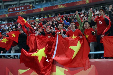U-23 Việt Nam xúc động mãnh liệt sau trận thắng Qatar - Ảnh 9. U-23 Việt Nam xúc động mãnh liệt sau trận thắng Qatar - Ảnh 9.