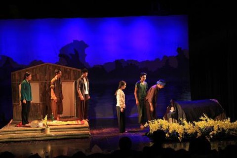 Nhà văn Nguyễn Quang Thiều: Tôi cần lời xin lỗi từ Nhà hát Kịch Việt Nam - Ảnh 1. Nhà văn Nguyễn Quang Thiều: Tôi cần lời xin lỗi từ Nhà hát Kịch Việt Nam - Ảnh 1.