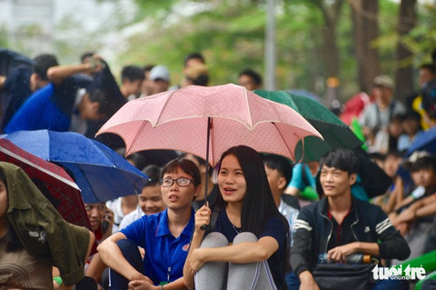 Người hâm mộ cuồng nhiệt cùng U23 Việt Nam trong trận bán kết lịch sử - Ảnh 10. Người hâm mộ cuồng nhiệt cùng U23 Việt Nam trong trận bán kết lịch sử - Ảnh 10.