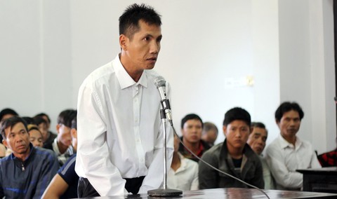 Nổ súng vì công ty Long Sơn cho san ủi, phá rẫy của người dân - Ảnh 6. Nổ súng vì công ty Long Sơn cho san ủi, phá rẫy của người dân - Ảnh 6.
