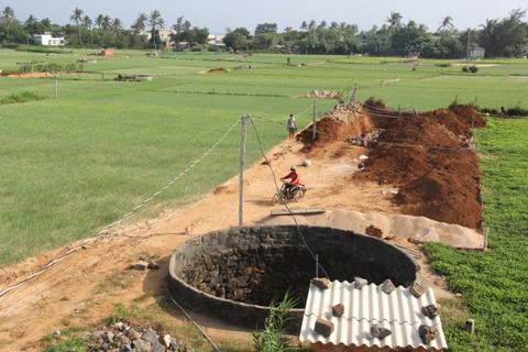 Buông lỏng quản lý, ba lãnh đạo Lý Sơn bị kỷ luật - Ảnh 3. Buông lỏng quản lý, ba lãnh đạo Lý Sơn bị kỷ luật - Ảnh 3.
