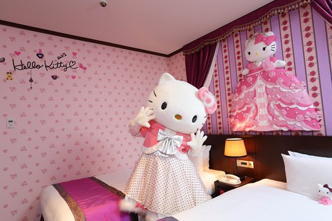 Làm công chúa trong khách sạn Hello Kitty - Ảnh 7. Làm công chúa trong khách sạn Hello Kitty - Ảnh 7.
