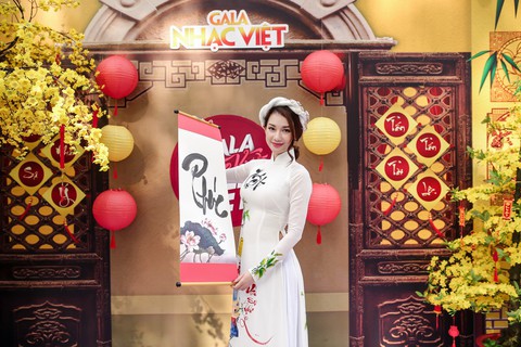 Mùa hoa trở lại mở màn Gala nhạc Việt Về nhà đón Tết - Ảnh 5. Mùa hoa trở lại mở màn Gala nhạc Việt Về nhà đón Tết - Ảnh 5.