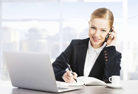 8 mẹo nhỏ trả lời phỏng vấn qua điện thoại - Ảnh 1. 8 mẹo nhỏ trả lời phỏng vấn qua điện thoại - Ảnh 1.