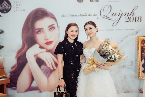 Tiêu Châu Như Quỳnh rơi nước mắt ngày ra mắt album - Ảnh 10. Tiêu Châu Như Quỳnh rơi nước mắt ngày ra mắt album - Ảnh 10.