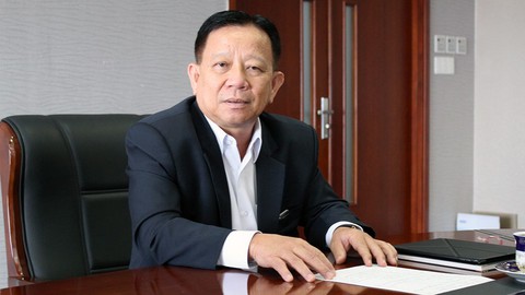 ong nguyen van hung tgd tong cong ty becamex idc (1)_resize 1(read-only) ong nguyen van hung tgd tong cong ty becamex idc (1)_resize 1(read-only)