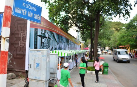 Bán hàng trên phố ẩm thực thu nhập 200.000 - 250.000 đồng/ngày - Ảnh 1. Bán hàng trên phố ẩm thực thu nhập 200.000 - 250.000 đồng/ngày - Ảnh 1.