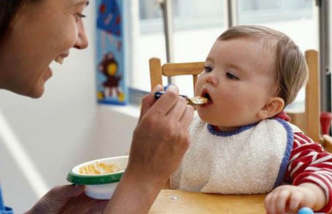 Dinh dưỡng cho trẻ ăn dặm - Ảnh 1. Dinh dưỡng cho trẻ ăn dặm - Ảnh 1.