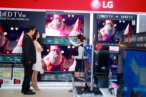 Lựa chọn TV LG 4K: chất từ công nghệ đến quà tặng - Ảnh 1. Lựa chọn TV LG 4K: chất từ công nghệ đến quà tặng - Ảnh 1.