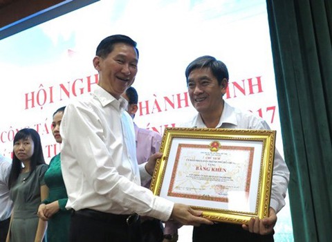 TP.HCM: Nâng cao sự hài lòng của người dân với chính quyền - Ảnh 1. TP.HCM: Nâng cao sự hài lòng của người dân với chính quyền - Ảnh 1.