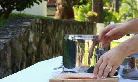 Mẹo vặt giúp giải quyết những vấn đề muôn thuở của Tết - Ảnh 1. Mẹo vặt giúp giải quyết những vấn đề muôn thuở của Tết - Ảnh 1.