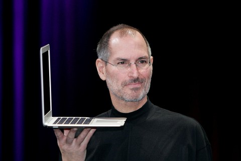 Ngày này 10 năm trước Steve Jobs đã thay đổi tương lai của laptop - Ảnh 1. Ngày này 10 năm trước Steve Jobs đã thay đổi tương lai của laptop - Ảnh 1.