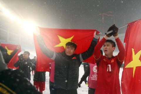 U23 Việt Nam - Uzbekistan 1-2: Cuộc chia tay màu đỏ - Ảnh 1. U23 Việt Nam - Uzbekistan 1-2: Cuộc chia tay màu đỏ - Ảnh 1.