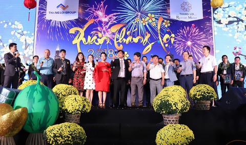 Thắng Lợi Group tổ chức đêm nhạc Xuân Thắng Lợi 2018 - Ảnh 3. Thắng Lợi Group tổ chức đêm nhạc Xuân Thắng Lợi 2018 - Ảnh 3.