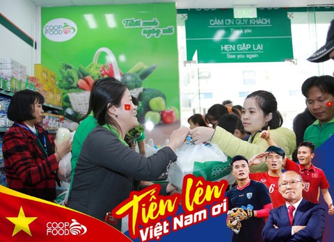 Co.opmart giảm giá mạnh 2.300 sản phẩm cổ vũ trận chung kết U23 Việt Nam - Ảnh 4. Co.opmart giảm giá mạnh 2.300 sản phẩm cổ vũ trận chung kết U23 Việt Nam - Ảnh 4.