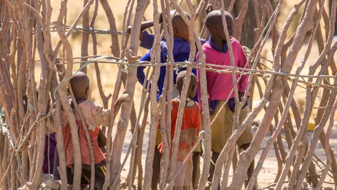 Thăm làng người Maasai - nơi đàn ông được cưới nhiều vợ - Ảnh 6. Thăm làng người Maasai - nơi đàn ông được cưới nhiều vợ - Ảnh 6.