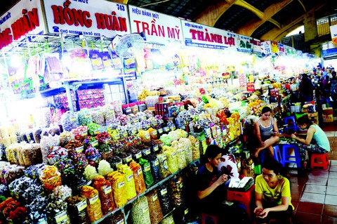 Chợ truyền thống: Muốn sống khỏe, phải thay đổi - Ảnh 1. Chợ truyền thống: Muốn sống khỏe, phải thay đổi - Ảnh 1.