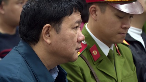 Luật sư: Ông Đinh La Thăng không có động cơ, tư lợi cá nhân - Ảnh 2. Luật sư: Ông Đinh La Thăng không có động cơ, tư lợi cá nhân - Ảnh 2.