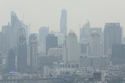 Bangkok báo động ô nhiễm khói bụi - Ảnh 1. Bangkok báo động ô nhiễm khói bụi - Ảnh 1.