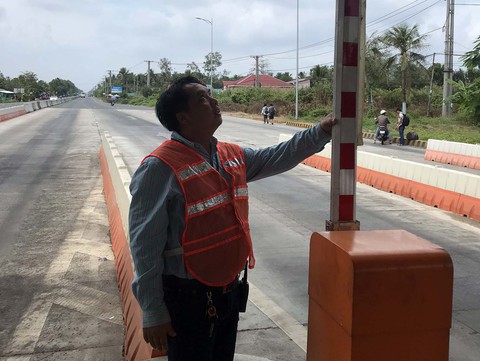 Trạm BOT Sóc Trăng thu phí trở lại - Ảnh 1. Trạm BOT Sóc Trăng thu phí trở lại - Ảnh 1.