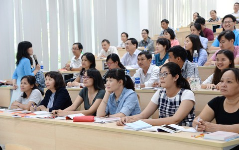 Lãnh đạo không phải là người địa phương nhằm tránh lợi ích nhóm! - Ảnh 1. Lãnh đạo không phải là người địa phương nhằm tránh lợi ích nhóm! - Ảnh 1.