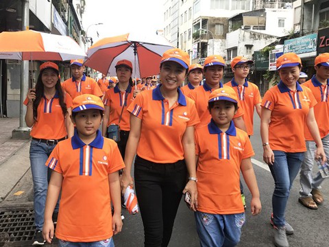 Tôn Đông Á và năm hoạt động xã hội 2017 - Ảnh 2. Tôn Đông Á và năm hoạt động xã hội 2017 - Ảnh 2.