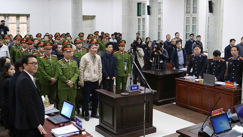 Truy vấn khoản thiệt hại 119 tỉ vụ án ông Đinh La Thăng - Ảnh 2. Truy vấn khoản thiệt hại 119 tỉ vụ án ông Đinh La Thăng - Ảnh 2.