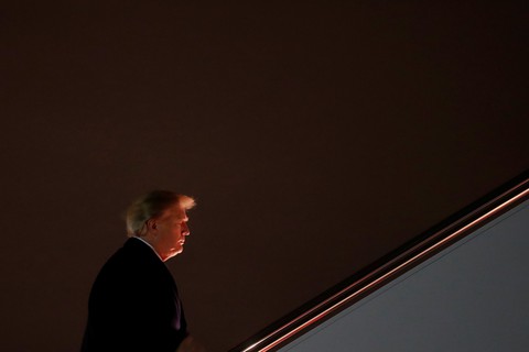 Ông Trump đem Nước Mỹ trên hết tới diễn đàn toàn cầu hóa - Ảnh 1. Ông Trump đem Nước Mỹ trên hết tới diễn đàn toàn cầu hóa - Ảnh 1.