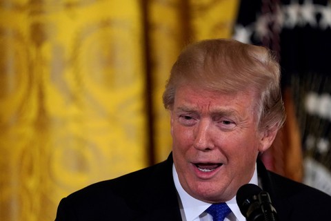 Ông Trump tìm cách hàn gắn nước Mỹ - Ảnh 1. Ông Trump tìm cách hàn gắn nước Mỹ - Ảnh 1.