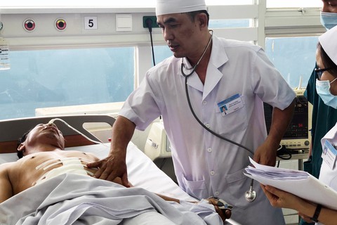Cứu bệnh nhân sốc xuất huyết nặng do vỡ u gan - Ảnh 1. Cứu bệnh nhân sốc xuất huyết nặng do vỡ u gan - Ảnh 1.