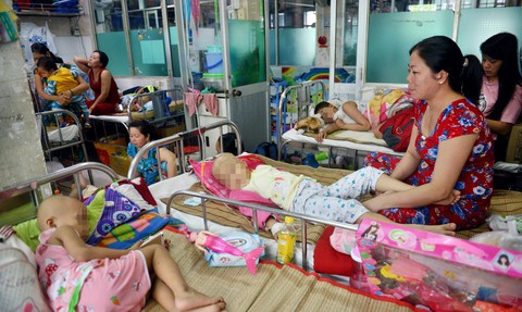 Hết thuốc ung thư viện trợ: Hàng ngàn người bệnh lâm nguy - Ảnh 3. Hết thuốc ung thư viện trợ: Hàng ngàn người bệnh lâm nguy - Ảnh 3.