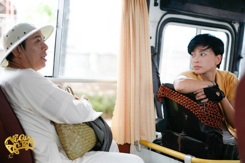 Hết làm đả nữ, Ngô Thanh Vân lầy lội làm tài xế xe đò! - Ảnh 5. Hết làm đả nữ, Ngô Thanh Vân lầy lội làm tài xế xe đò! - Ảnh 5.
