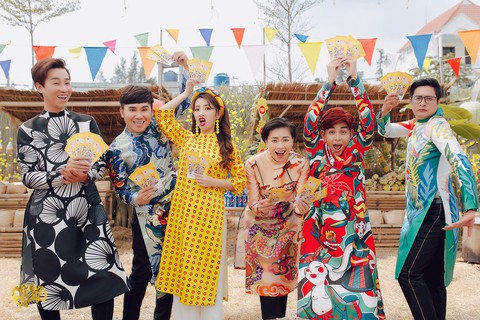 Jun Phạm bắt tay Mew Amazing ra mắt MV Về quê ăn Tết - Ảnh 9. Jun Phạm bắt tay Mew Amazing ra mắt MV Về quê ăn Tết - Ảnh 9.