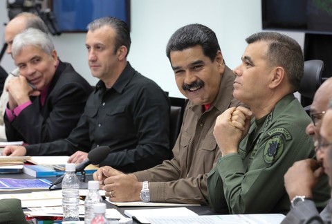 Nạn cướp lương thực hoành hành ở Venezuela - Ảnh 4. Nạn cướp lương thực hoành hành ở Venezuela - Ảnh 4.