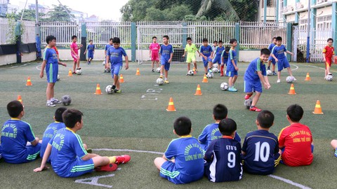 Đừng sao chép bóng đá nước khác - Ảnh 1. Đừng sao chép bóng đá nước khác - Ảnh 1.