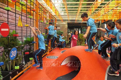 Đưa vào hoạt động khu vui chơi giáo dục an toàn giao thông - Ảnh 1. Đưa vào hoạt động khu vui chơi giáo dục an toàn giao thông - Ảnh 1.