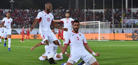 Đội từng không thắng Việt Nam giành vé đầu tiên Asian Cup 2019 - Ảnh 1. Đội từng không thắng Việt Nam giành vé đầu tiên Asian Cup 2019 - Ảnh 1.