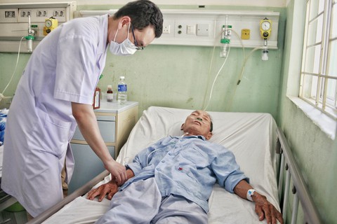 Tết cùng bệnh nhân nghèo - Ảnh 1. Tết cùng bệnh nhân nghèo - Ảnh 1.