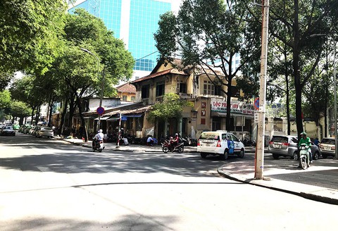 Phó thủ tướng chỉ đạo kiểm tra phản ánh vi phạm đất đai tại TP.HCM - Ảnh 1. Phó thủ tướng chỉ đạo kiểm tra phản ánh vi phạm đất đai tại TP.HCM - Ảnh 1.