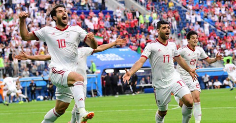 HLV Iran: ‘Các cầu thủ Việt Nam đá như các chiến binh’ - Ảnh 2. HLV Iran: ‘Các cầu thủ Việt Nam đá như các chiến binh’ - Ảnh 2.