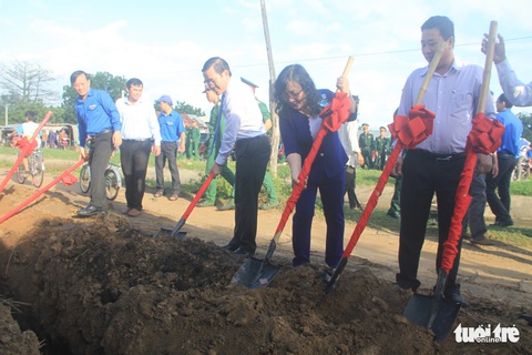 Khởi công công trình nước sạch cho dân vùng hạn Ninh Thuận - Ảnh 1. Khởi công công trình nước sạch cho dân vùng hạn Ninh Thuận - Ảnh 1.