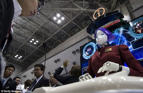 Nhật đưa robot đến ga điện ngầm làm hướng dẫn viên - Ảnh 4. Nhật đưa robot đến ga điện ngầm làm hướng dẫn viên - Ảnh 4.