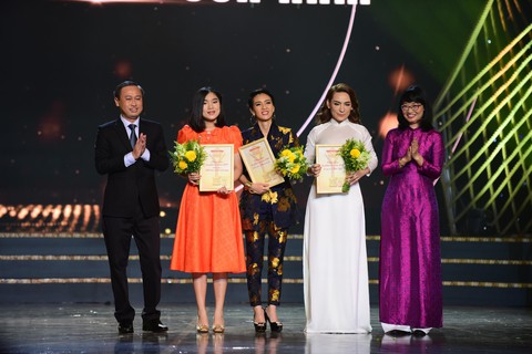 Gạo nếp gạo tẻ càn quét giải Mai Vàng 2018 - Ảnh 9. Gạo nếp gạo tẻ càn quét giải Mai Vàng 2018 - Ảnh 9.