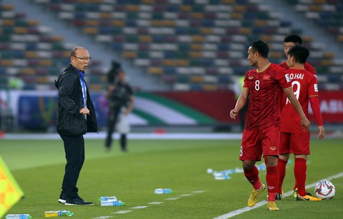 Marcelo Lippi đối đầu Goran Eriksson: Tuổi già bớt máu lửa - Ảnh 5. Marcelo Lippi đối đầu Goran Eriksson: Tuổi già bớt máu lửa - Ảnh 5.