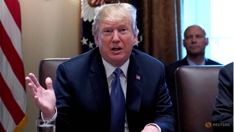Ông Trump thay đổi chương trình H-1B cấp thị thực cho lao động nước ngoài - Ảnh 1. Ông Trump thay đổi chương trình H-1B cấp thị thực cho lao động nước ngoài - Ảnh 1.