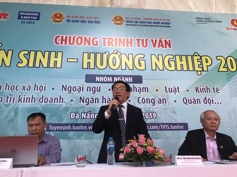Học sinh Đà Nẵng quan tâm đến kinh tế, khởi nghiệp - Ảnh 4. Học sinh Đà Nẵng quan tâm đến kinh tế, khởi nghiệp - Ảnh 4.