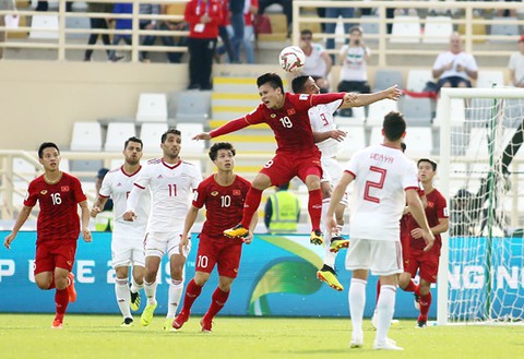 Tuyển Việt Nam - Iran 0-2: Hành trình đi tiếp thêm cam go - Ảnh 1. Tuyển Việt Nam - Iran 0-2: Hành trình đi tiếp thêm cam go - Ảnh 1.