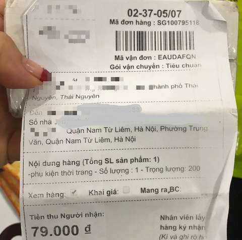Không đặt hàng bỗng dưng nhận kẹp giấy giá... 79.000 đồng - Ảnh 1. Không đặt hàng bỗng dưng nhận kẹp giấy giá... 79.000 đồng - Ảnh 1.