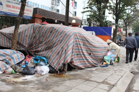 Người dân ngừng chặn xe rác vào khu xử lý chất thải Sóc Sơn - Hà Nội - Ảnh 1. Người dân ngừng chặn xe rác vào khu xử lý chất thải Sóc Sơn - Hà Nội - Ảnh 1.