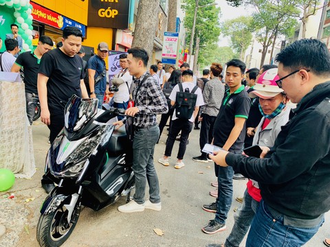 Thêm dòng xe máy điện đối đầu với Honda, Yamaha... - Ảnh 1. Thêm dòng xe máy điện đối đầu với Honda, Yamaha... - Ảnh 1.